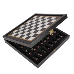 Σετ σκάκι με μεταλλικά πιόνια και μπρούτζινη σκακιέρα